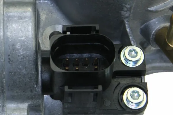 ÜRO Parts 037133064J